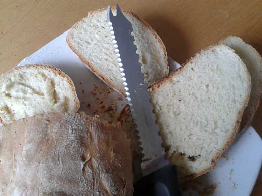 brood, lekker vers, warm, zelfgebakken